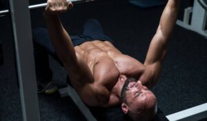 Read more about the article 10 Chest Workouts with Dumbbells